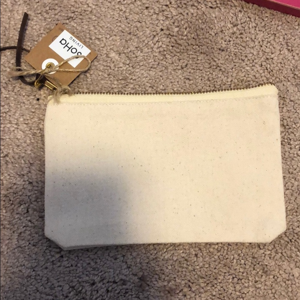 M initial gift bundle - Picture 5 of 8